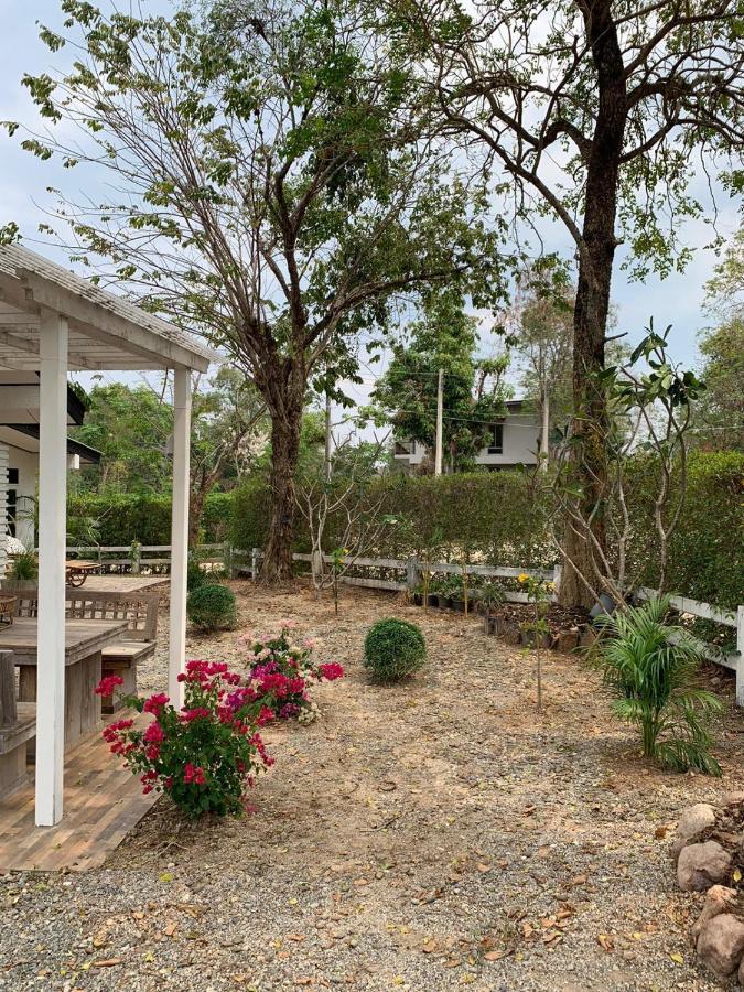 Coombs Cottage, Khaoyai, Mu Si Ban Rai Khlong Sai Buitenkant foto